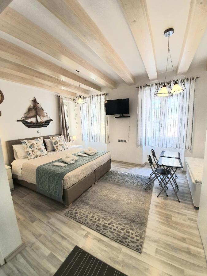 Helens Apartment Corfu  外观 照片